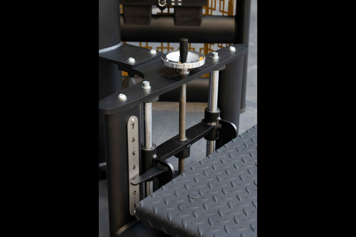 Gym80 Standing Chest Crossover machine 3121