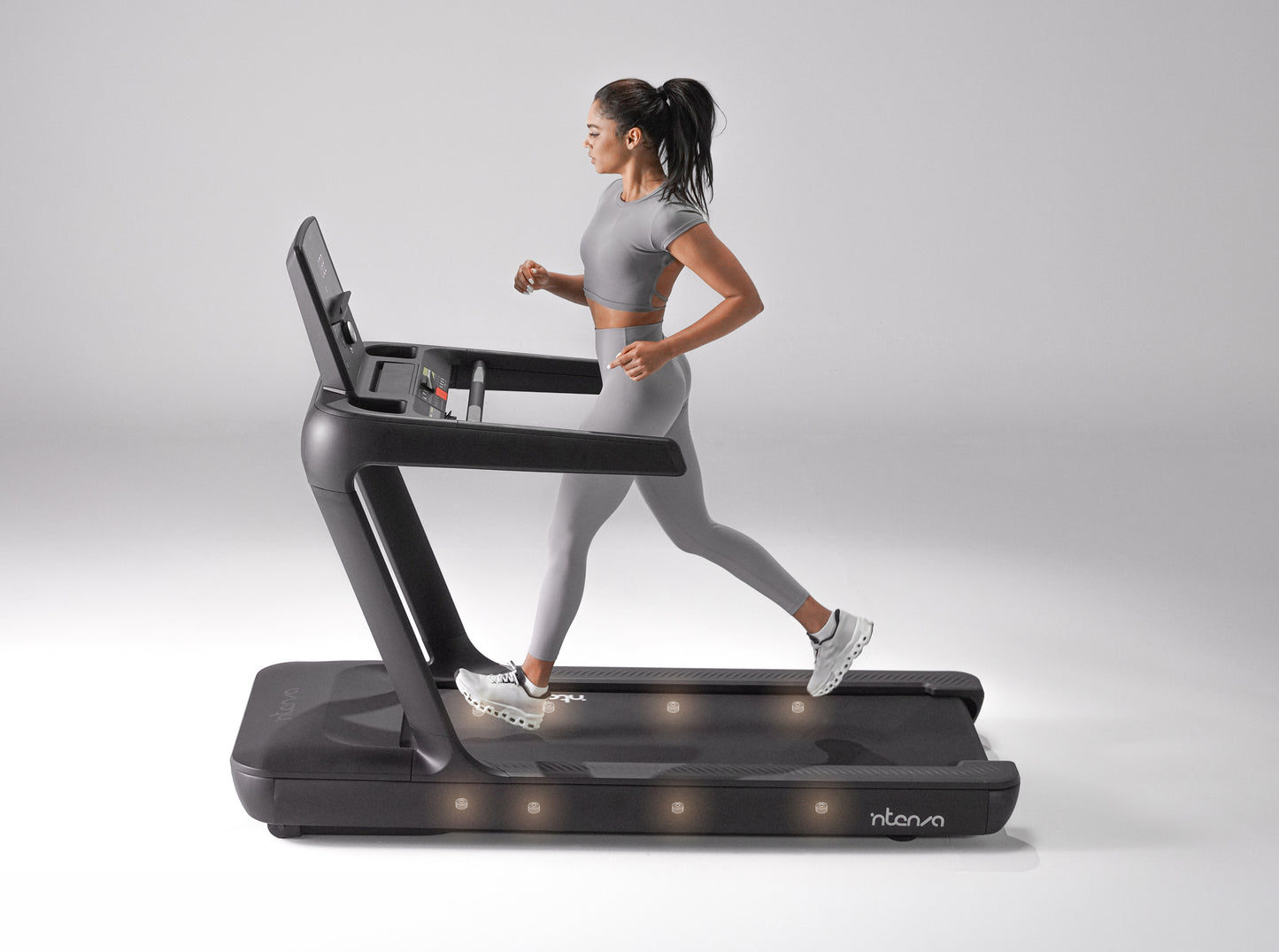 Intenza Fitness Aeria Treadmill ATi2s - Devine Fitness Equipment